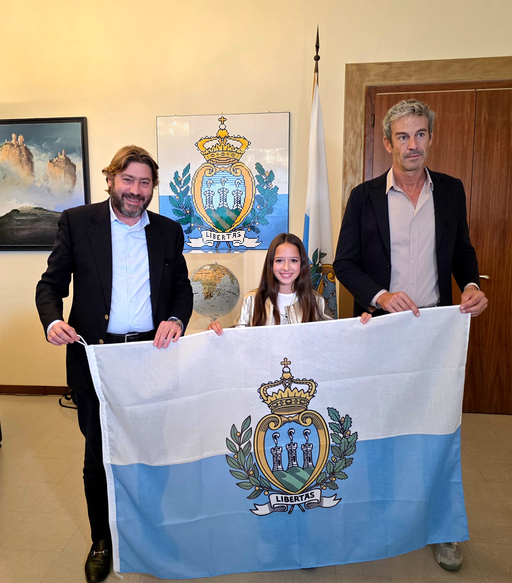 Consegnata a Violamarie la bandiera della Repubblica di San Marino: sarà lei a rappresentare il Titano al Junior Eurovision Song Contest 2026